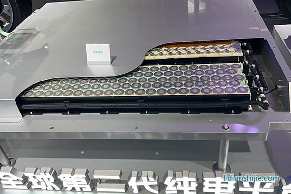 上海車展現(xiàn)場花式“內(nèi)卷” A0級將成為下一個增長點